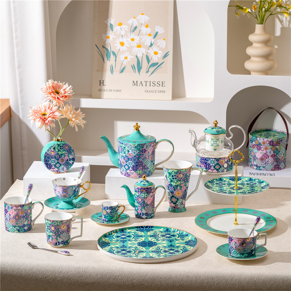 Set cangkir kopi dan tatakan p - Coffee Tea Garden ulasan dan harga