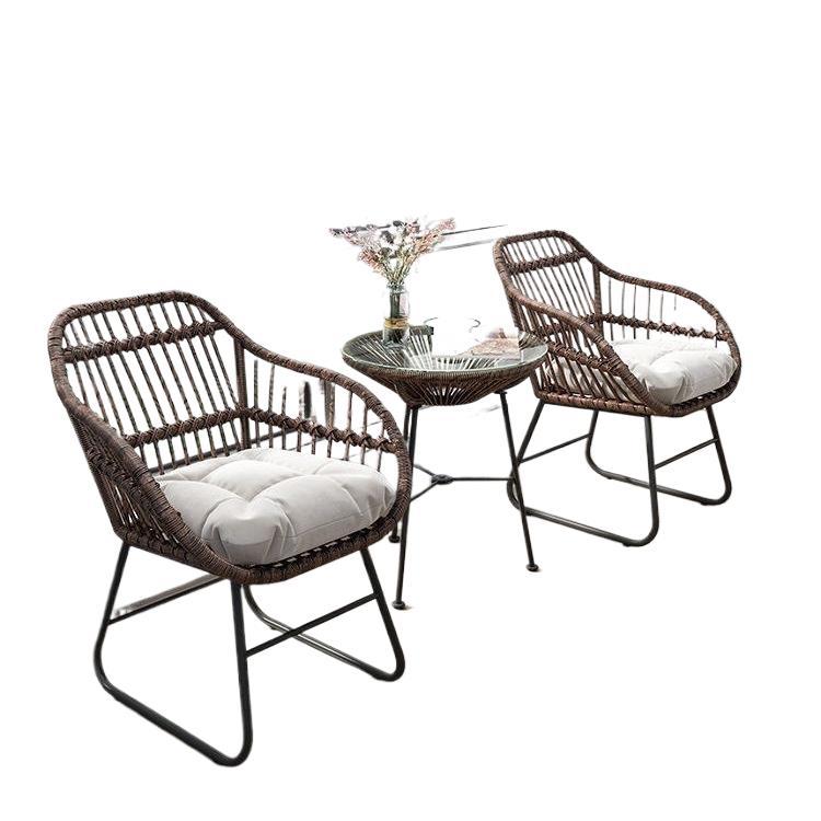 Meja dan kursi balkon kecil, k - Coffee Tea Garden ulasan dan harga